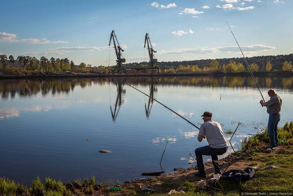 Озеро ли рыбалка. Озеро Шувакиш рыбалка. Озеро Шувакиш Екатеринбург. Рыбалка на Кинешемке. Рыбалка на Орловском карьере.
