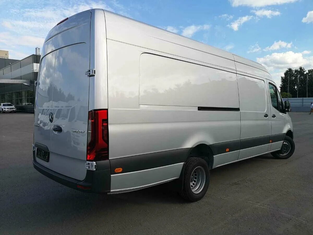 Мерседес Спринтер 901. Mercedes-Benz Sprinter 2007 фургон. Мерседес Бенц Спринтер грузовой фургон. Мерседес Спринтер Классик фургон. Купить фургон в москве и московской области