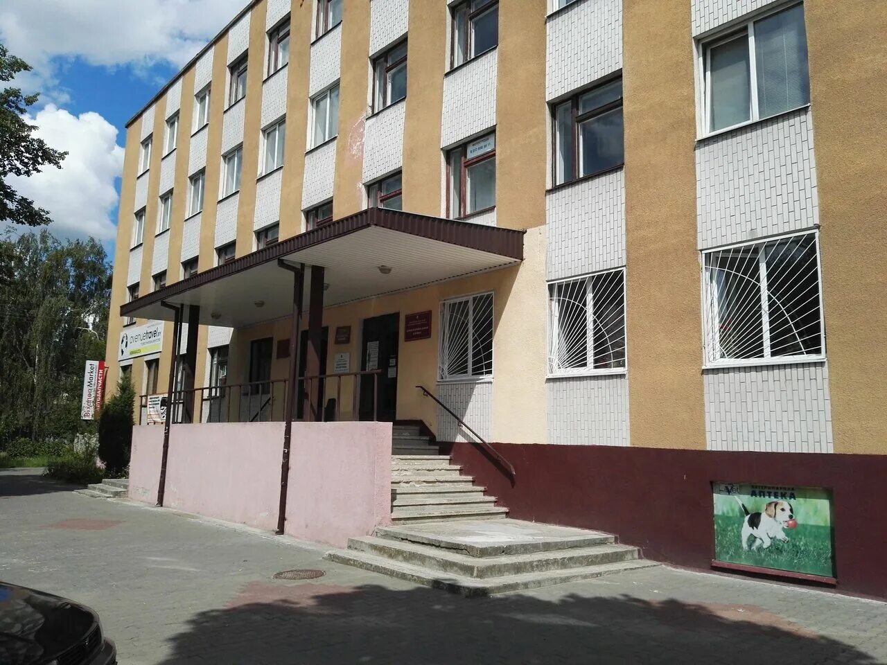 ул. 14 брест. средняя школа номер 7 города бреста 1997 год. новый стиль беларусь. брест здание москва.