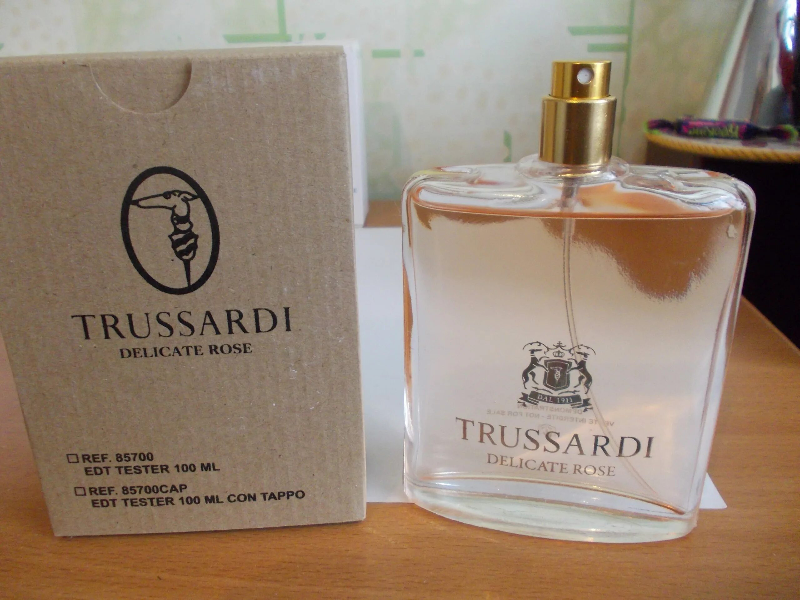 Труссарди Донна Роуз. Труссарди Донна Деликат Роуз. Trussardi delicate Rose тестер. Trussardi delicate Rose жен туалетная вода тестер 100мл. Вода туалетная trussardi delicate