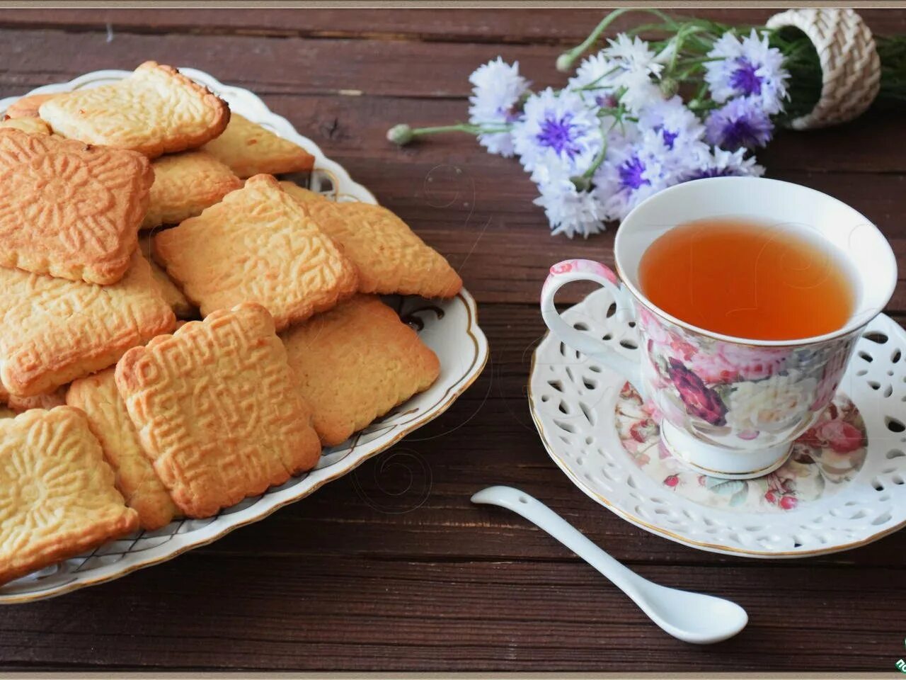 Печенье. Вкусняшки к чаю. Печенье к кофе. Печеньки к чаю. Домашнее печенье к чаю быстро и вкусно