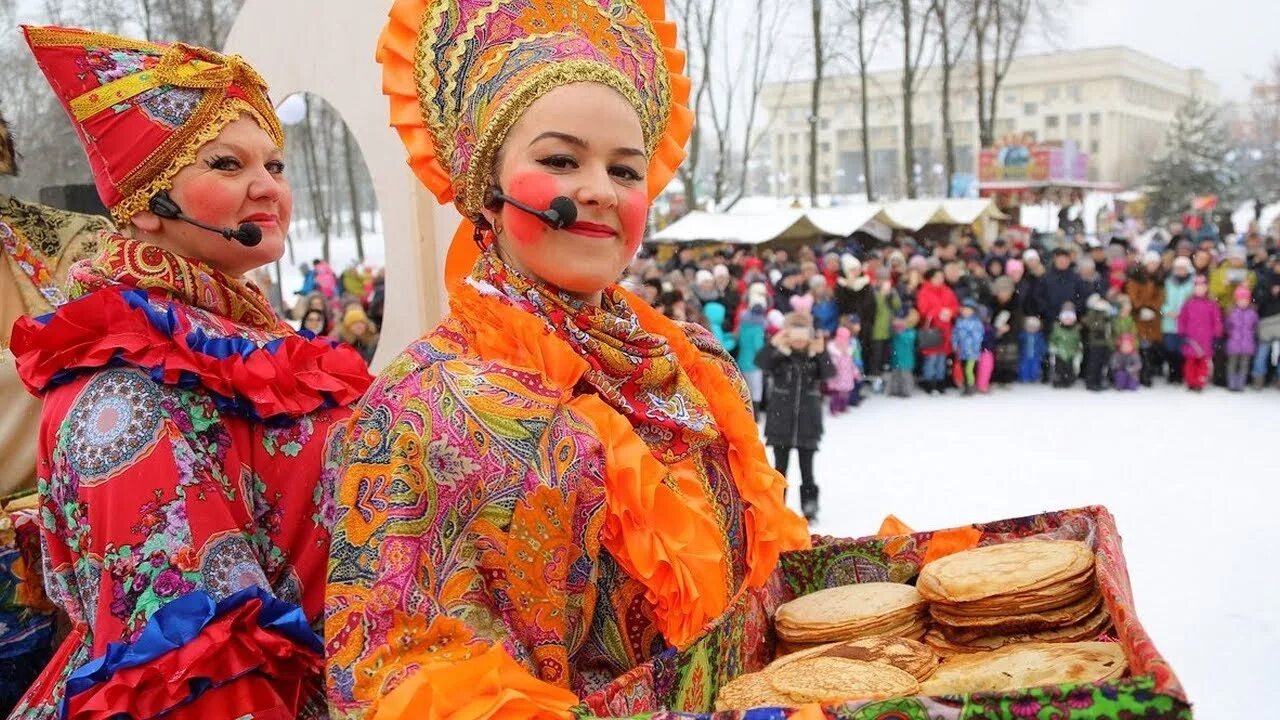 Масленица в москве. Информация о масленице. Украшение площади на масленицу. Современная масленица. Фестиваль масленица на манежной площадь москва 2021.