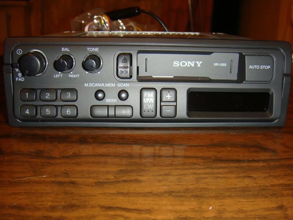 Кассетная магнитола сони. Sony xr3753. Кассетная автомагнитола sony. Sony xr-4300r(rx). Магнитола сони 1995.