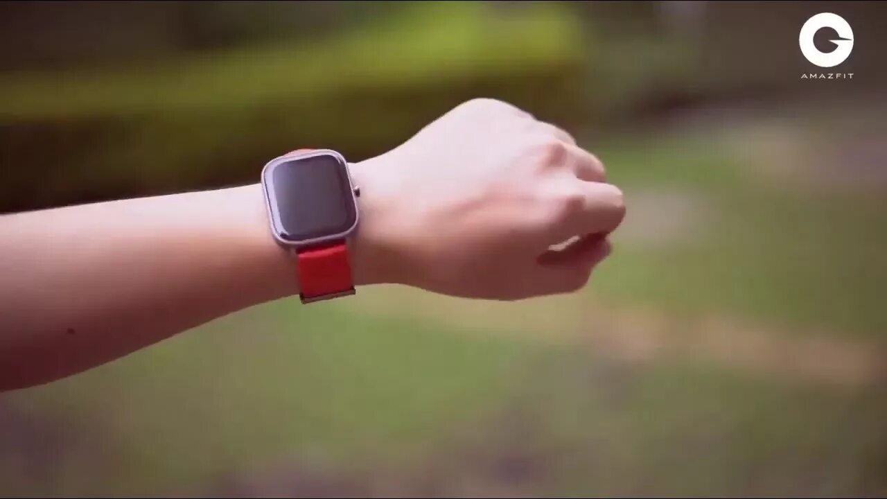 Амазфит GTS 3 на женской руке. Amazfit GTS 4 на женской руке. Zepp часы circle умные Amazfit. Amazfit GTS 4 Mini на женской руке.