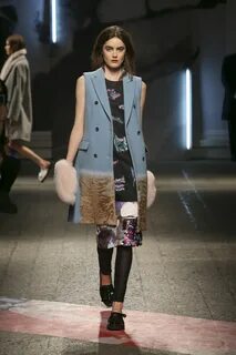 Look 19