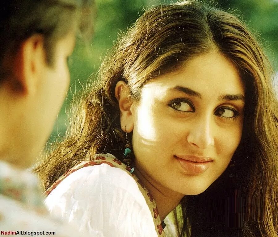Судьба 2004. Kareena kapoor 2004. карина капур 2004. на перекрестке судеб фильм 2004. карина капур кино 2004.
