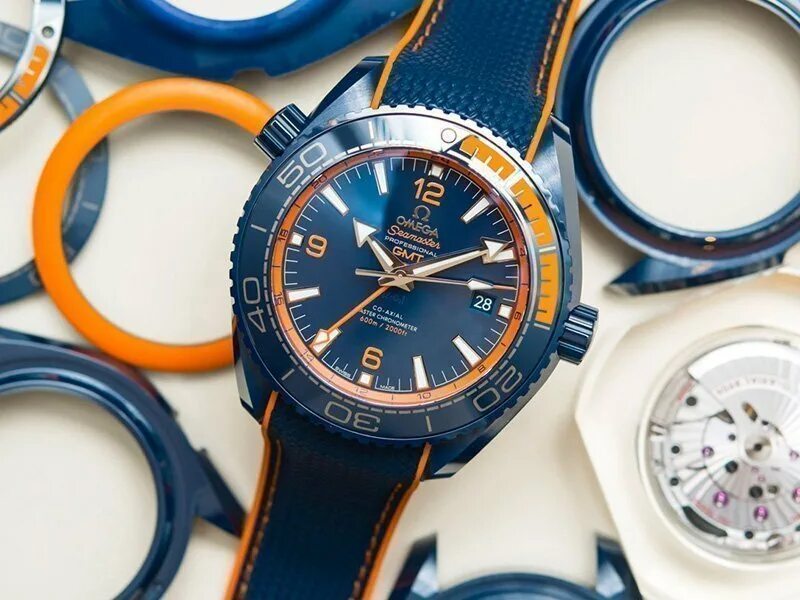 Синий час. Omega Seamaster Planet Ocean GMT. Omega Seamaster Blue. Omega Seamaster Planet Ocean GMT big Blue 215.92.46.22.03.001. Часы Omega Seamaster Planet Ocean big.