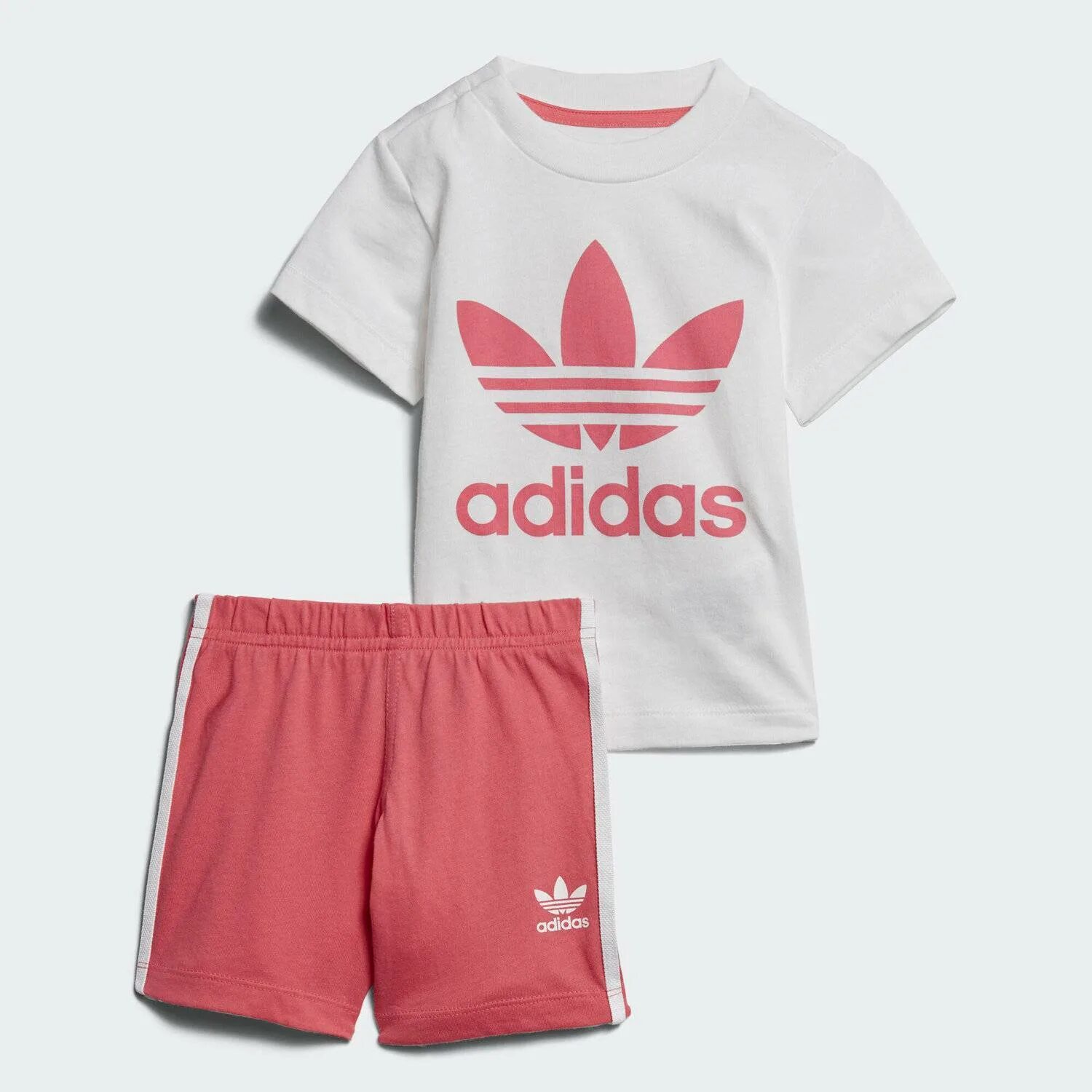 Adidas футболка с шортами. Костюм майка шорты adidas originals. Адидас костюм шорты футболка. Шорты и майка адидас. Спортивный костюм шорты футболка мужской адидас.