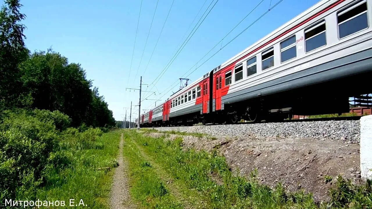 Электричка никольское железнодорожная. Эр2т 7192. Поезд 6610 Конаково. Электричка 6610. Электричка Захарово Храпуново.