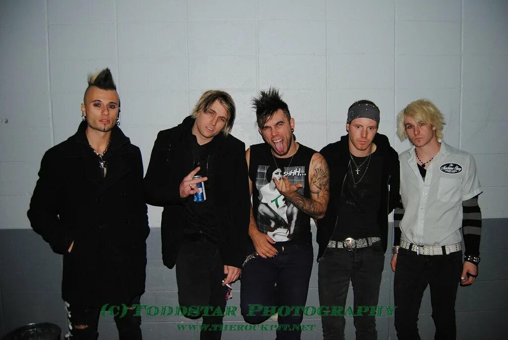 Three days grace matt walst. My darkness day. My darkest days cover. My darkest moment. Moments на пк.