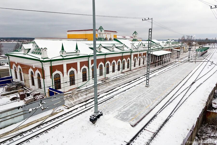 Железнодорожный вокзал пермь 1. Жд вокзал пермь 1. Железнодорожный вокзал пермь 1. Пермь вокзал пермь 1. Пермь 1 сайт.