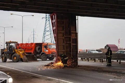 Тысячу аркольских мостов в каком месяце