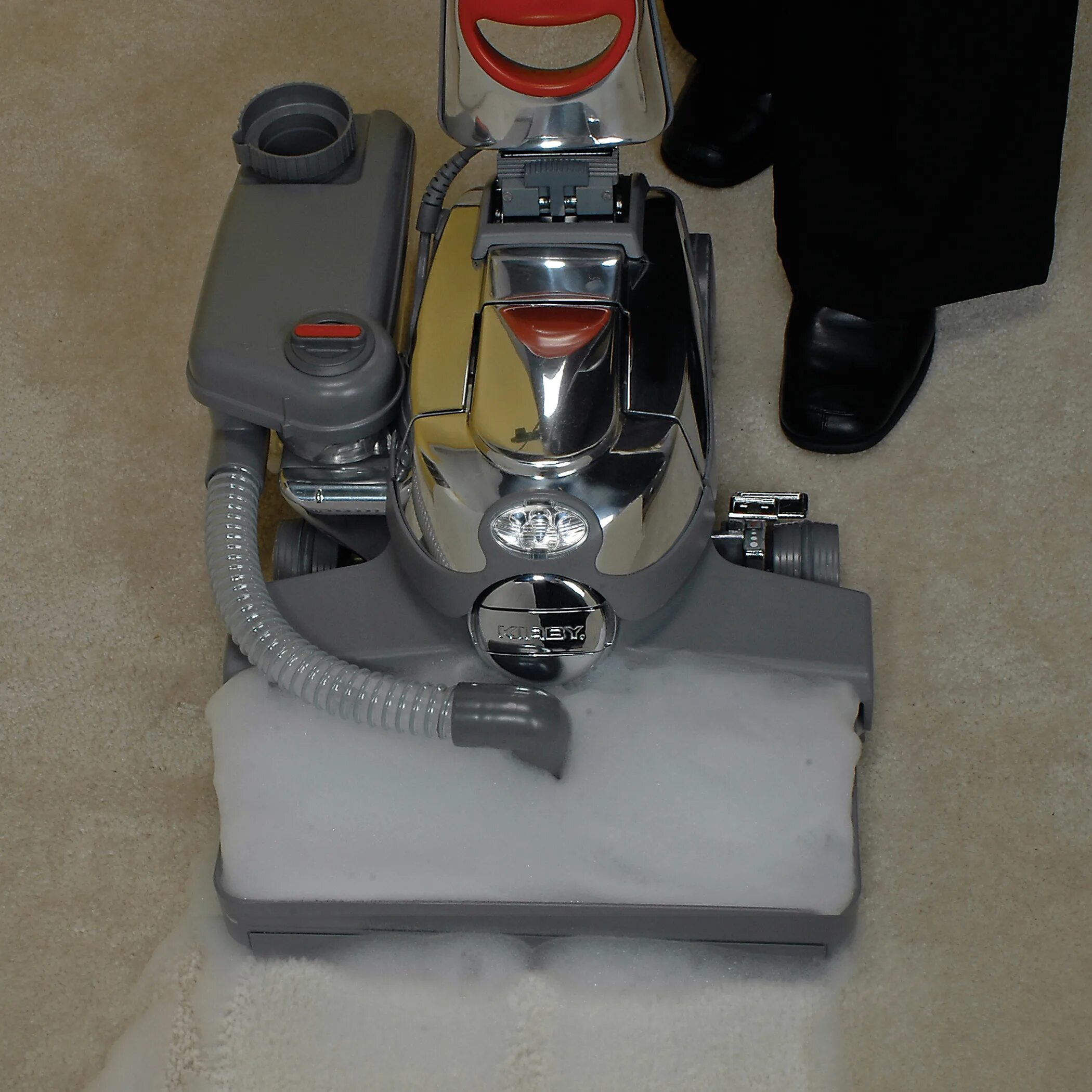 Пылесос кирби. Кирби 2 пылесос. Американский пылесос кирби. Мыть пылесосом кирби. Полесос керби хим чискп.