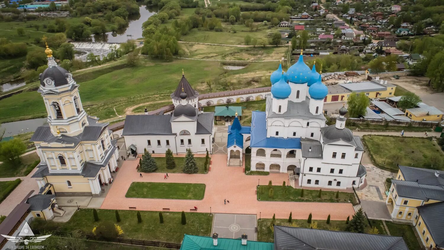 высоцкий мужской монастырь в серпухове. высоцкий монастырь серпухов. высоцкий мужской монастырь в серпухове официальный сайт. высоцкий зачатьевский монастырь в серпухове. серпухов высоцкий монастырь туман.