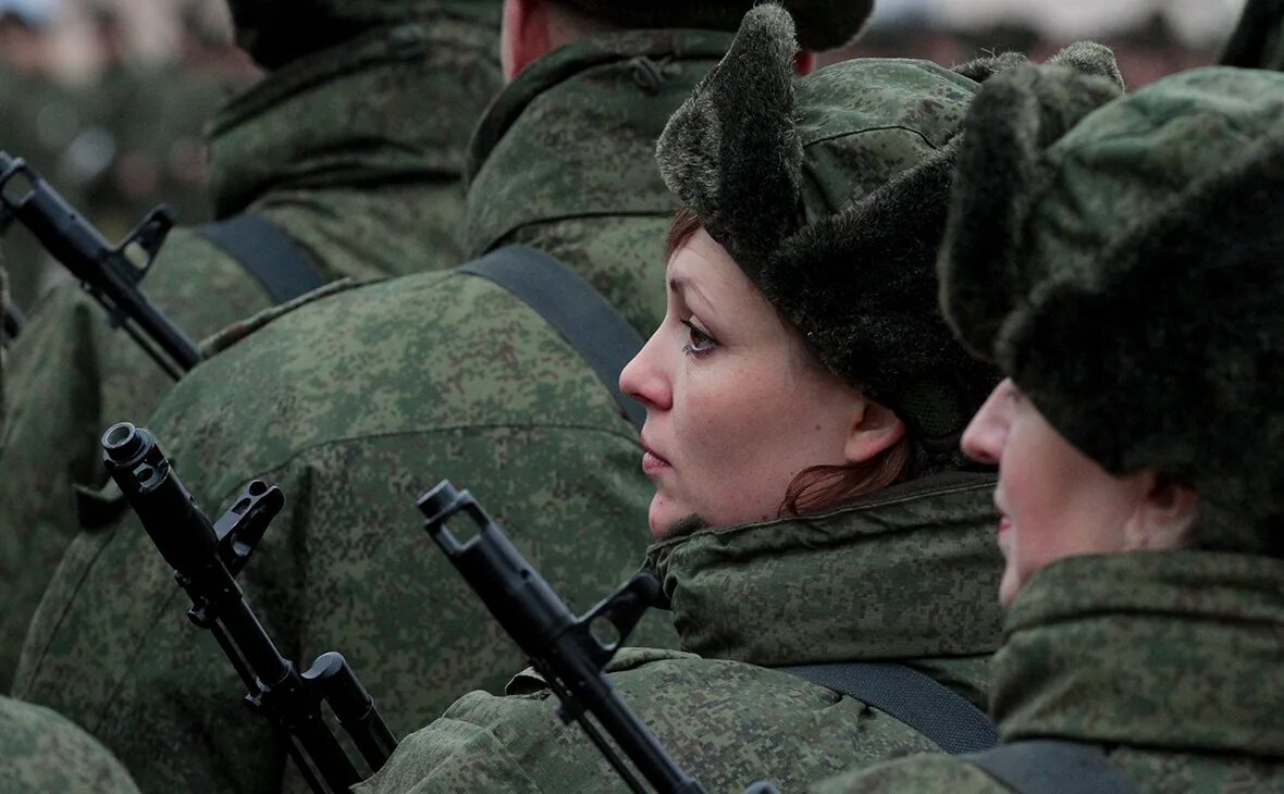 Женщины военнослужащие сво. Мобилизация женщин. Девушки в армии России. Российские женщины военнослужащие.