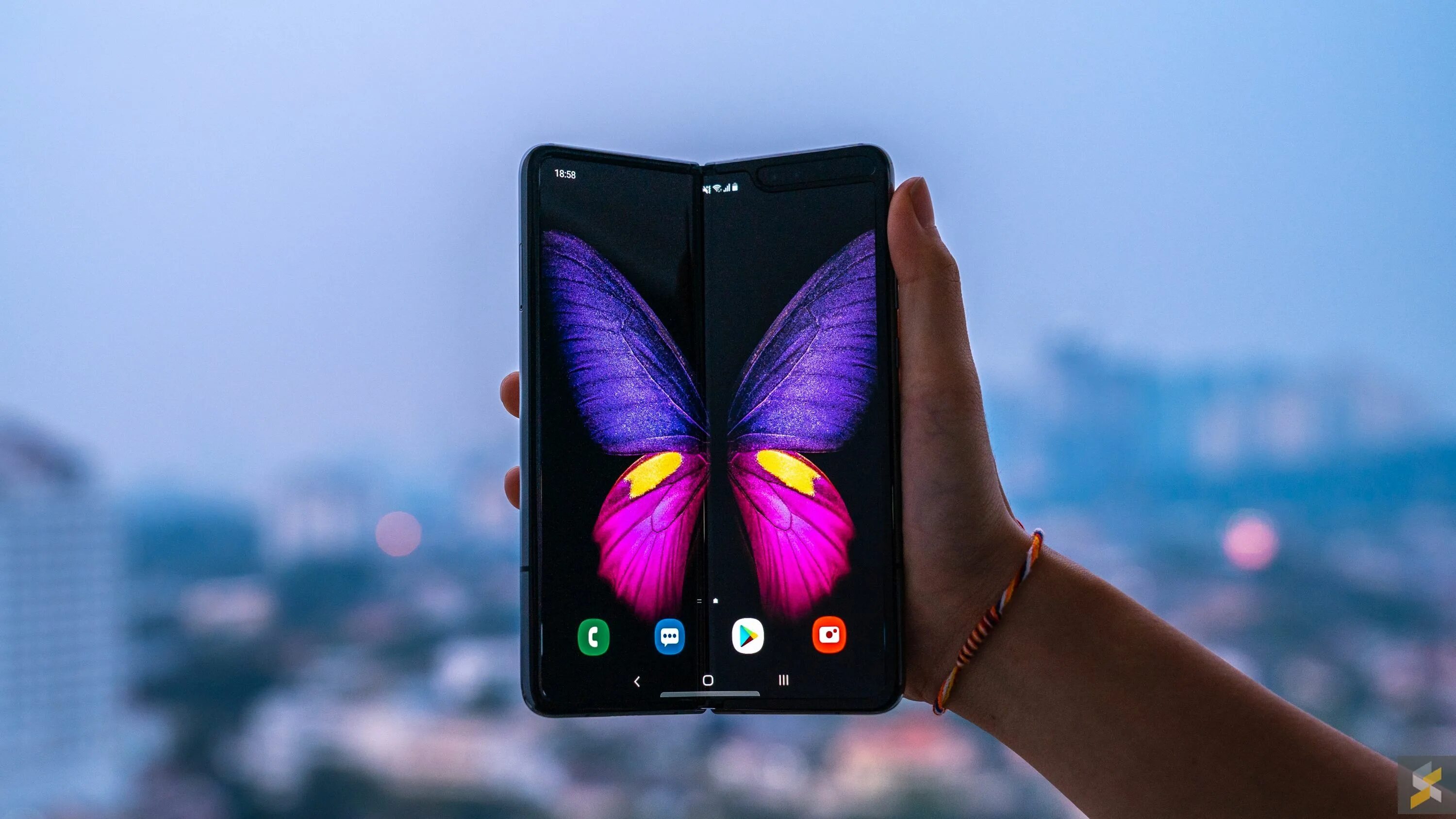 Телефон z fold 5. Samsung Galaxy Fold 2. Самсунг галакси фолд 5. Samsung Galaxy Fold 5. Samsung Galaxy z Fold 2.