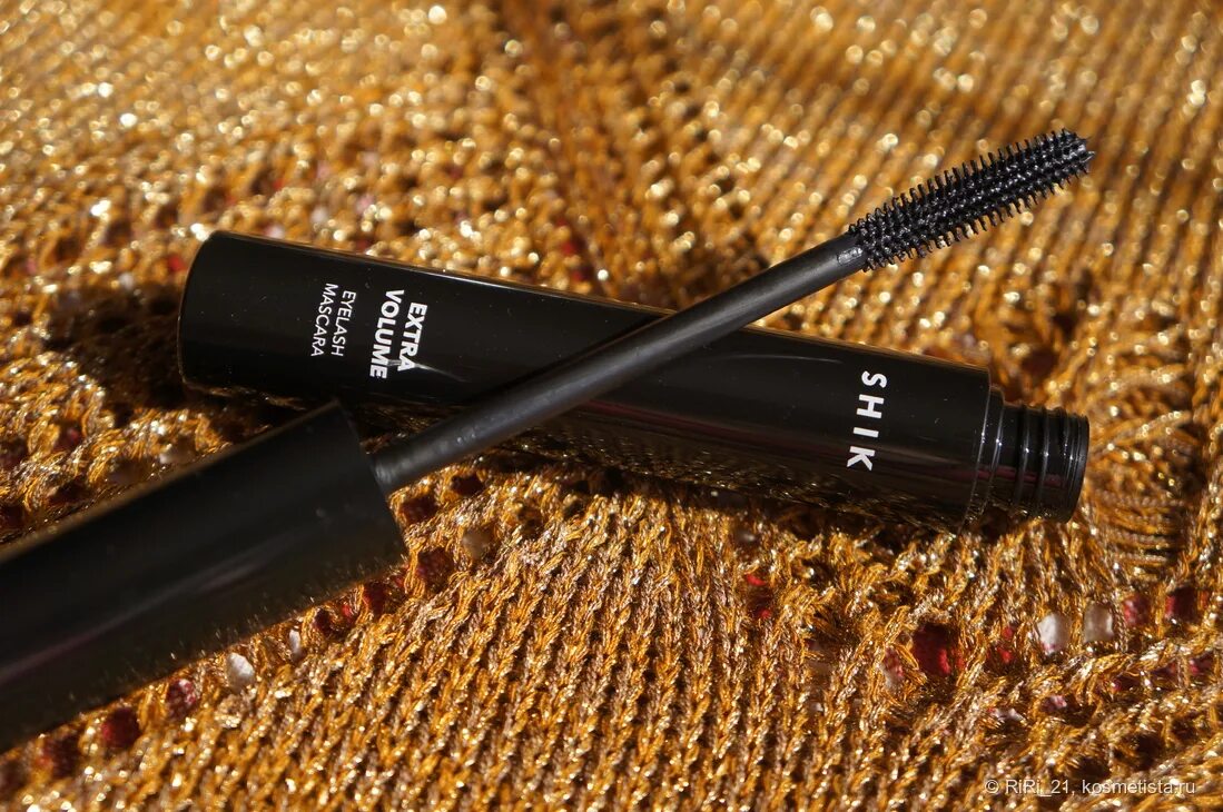 Extra volume eyelash mascara