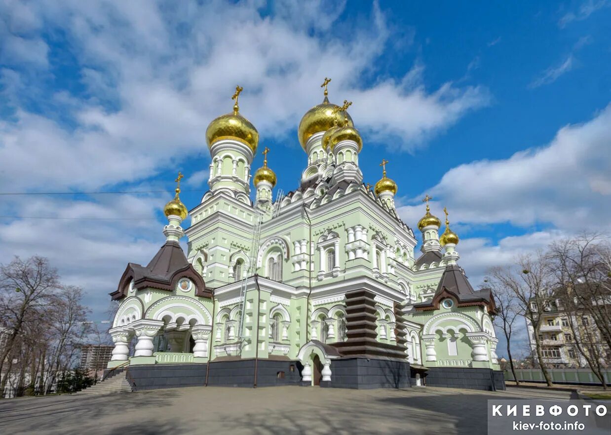 покровская церковь на подоле. церковь пресвятой богородицы в киеве. свято-покровский монастырь киев. покровская церковь на подоле. церковь покрова в киеве.