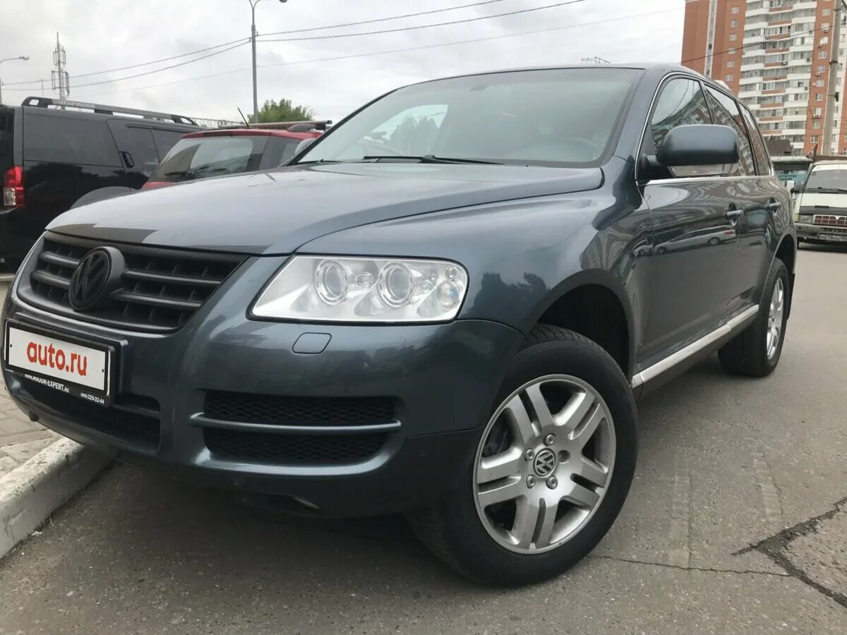 Volkswagen touareg 2003. Туарег 2003. Volkswagen Touareg 2003 года. Серый Туарег 2008. Фольксваген Туарег 2003 черный.