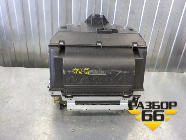 Отопитель вольво фш 13 2008г. Корпус печки volvo fh. Печка вольво фш 13. Радиатор печки volvo fh13. Кран печки вольво fh12 2005г.