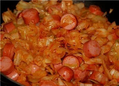 Картофель капуста сосиски