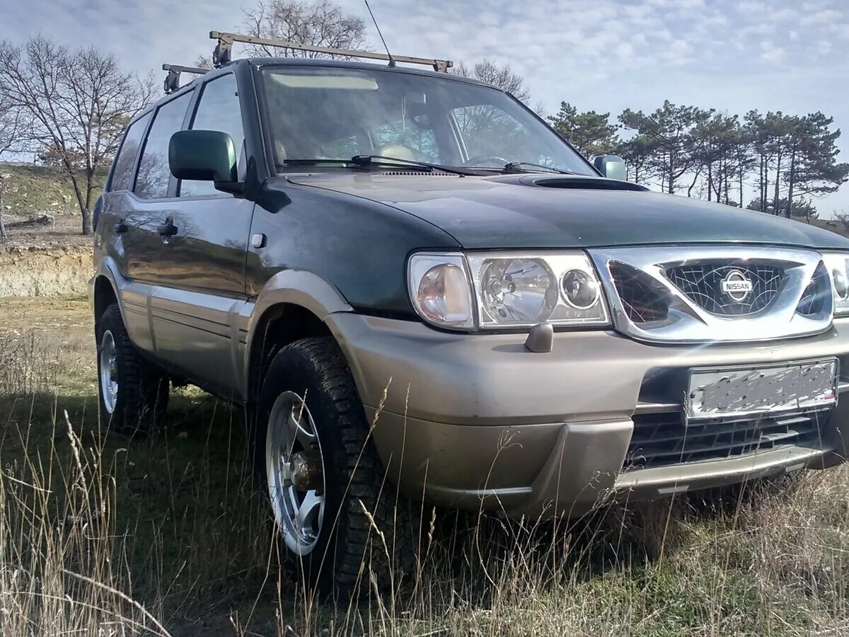 Купить ниссан террано дизель. Nissan Terrano 2002. Ниссан Террано 2002г. Ниссан Террано 2 2002. Ниссан Террано дизель 2002.