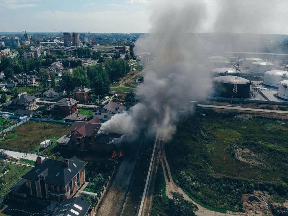 Погода в бердске. Что горит в Бердске сейчас. Элитный район Бердска. Дым в коттедже. Бердск сегодня.