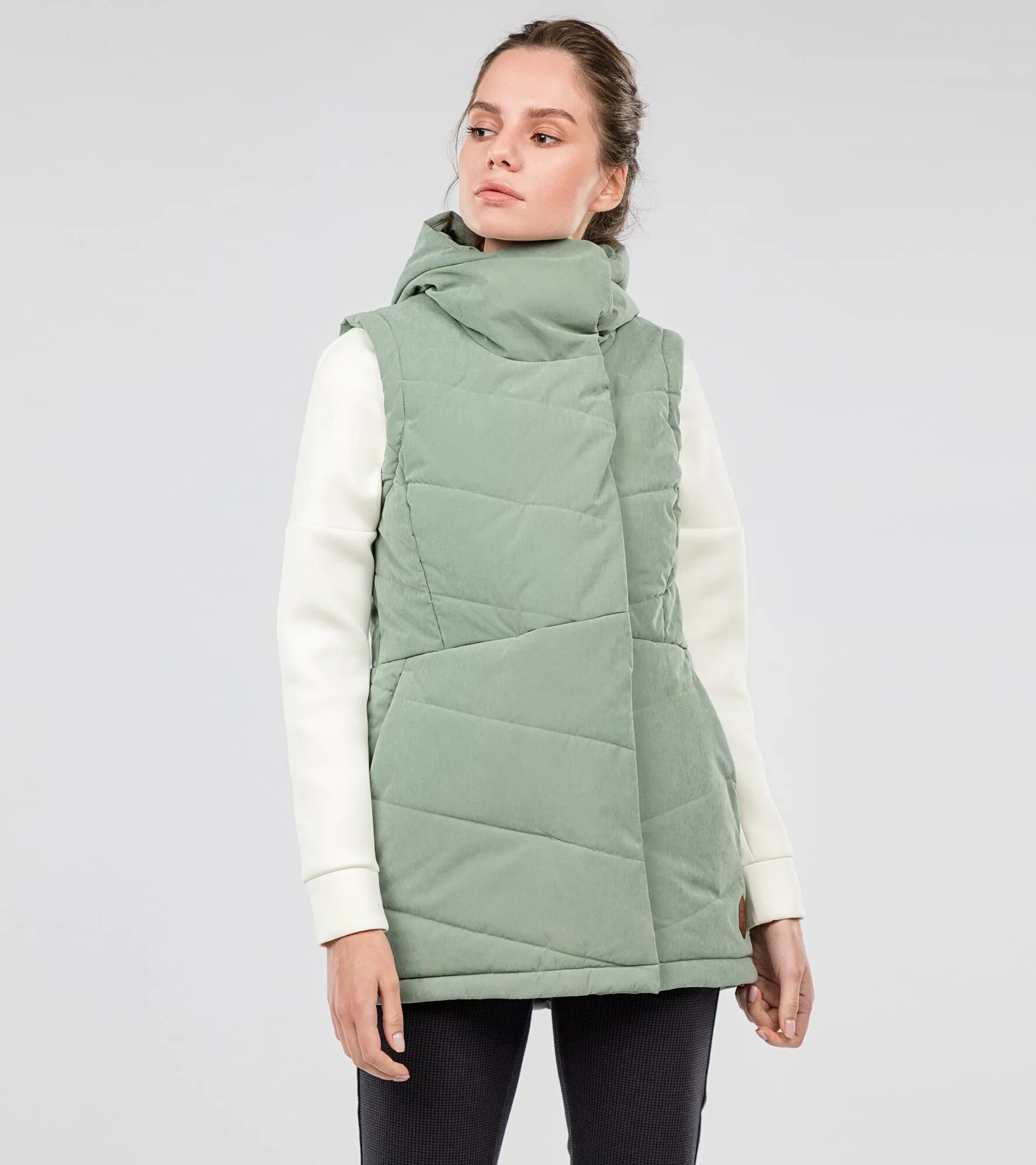 Женский утепленный. Жилет женский утепленный меррел. жилет merrell женский. жилет утепленный женский merrell. жилет утепленный женский merrell j1o6geegun.