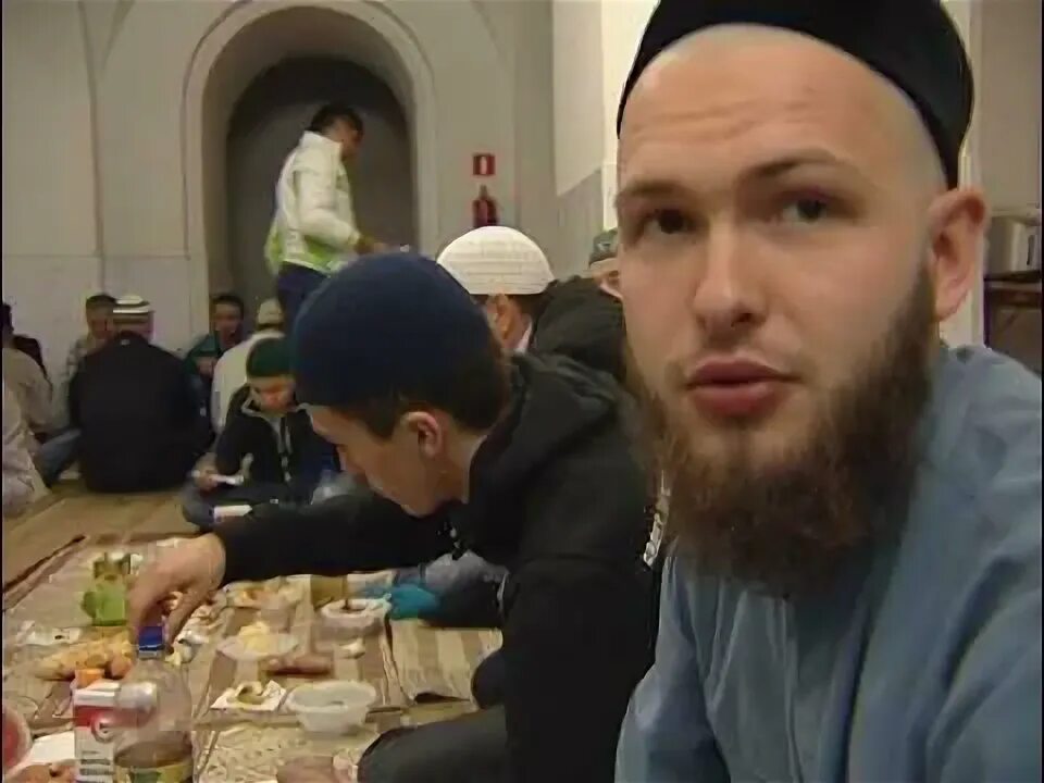 Мечеть новый уренгой. Сеид потомок пророка. Абдулла хазрат тюмень. Имам мечети уренгоя. Имамы в тюмени.