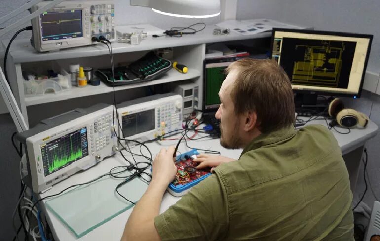 Контрактная разработка электроники. Отдел разработки электроники. Самые современные разработки электроники. Разработанная электроника. Легендарный Разработчик электроники.