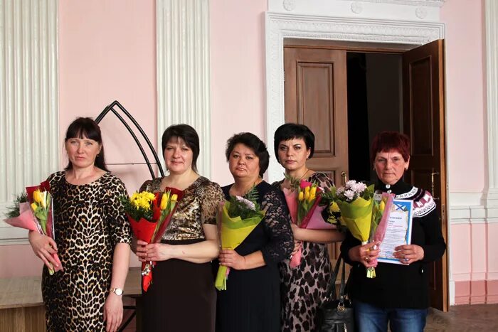 телефоны еманжелинск. тамара петровна шихалеева еманжелинск. магазины еманжелинска. улица владимира высоцкого самара. еманжелинск рынок.