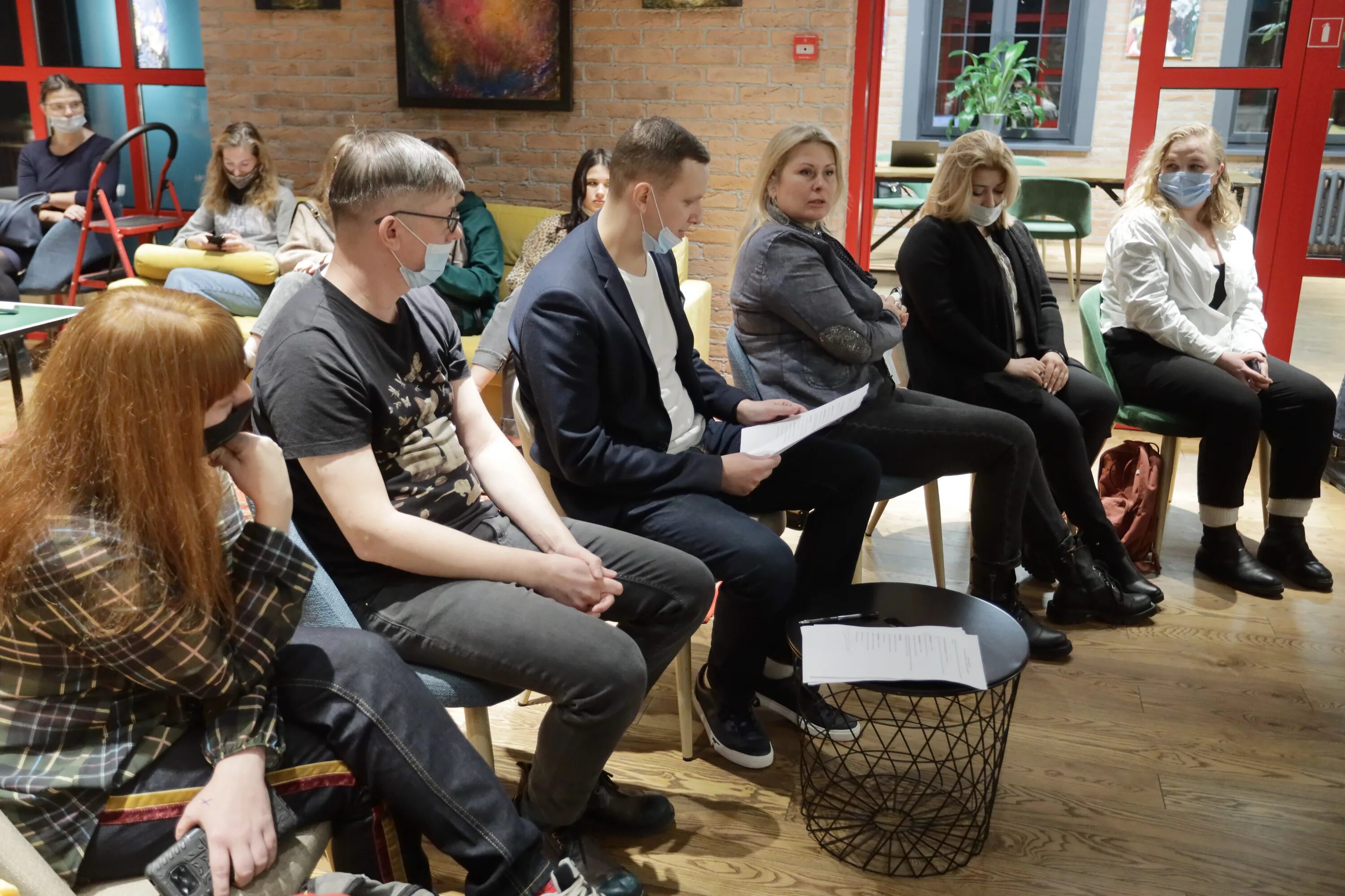 Центр творчества лофт псков официальный. Лофт псков снаружи. Креативное лофт псков. Лофт на спортивной псков. Лофт псков.