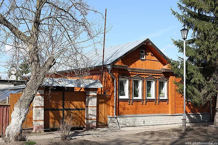 Суздаль ул васильевская. Суздаль ул васильевская. Г суздаль, ул васильевская, д. Суздаль ул васильевская д 28. Суздаль купеческий дом.