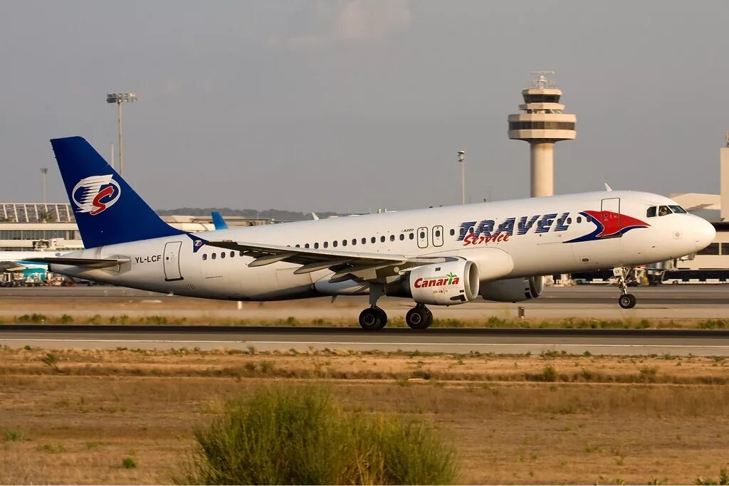 Travel airlines. Авиакомпания словакии. Czech airlines boeing 737. Travel service. Авиакомпания тревел.