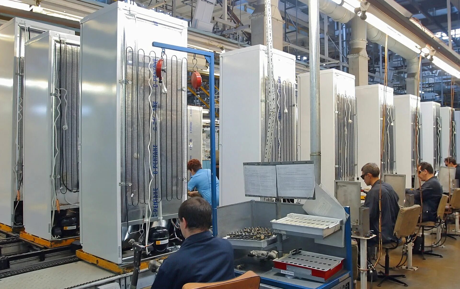 производство электронок. атлант бытовая техника логотип. промышленное производство. бытовая техника белорусского производства. предприятие бытовой техники.