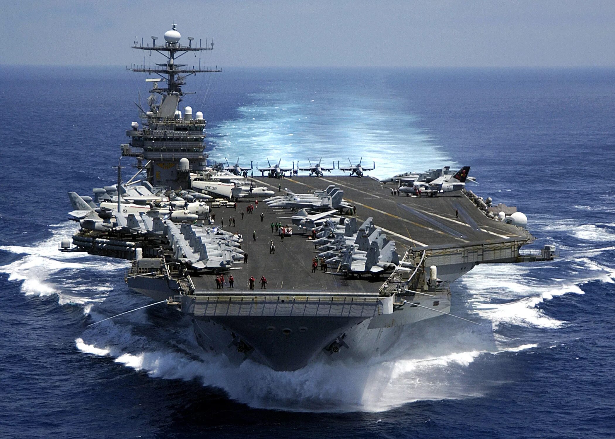 Военные корабли страны. Рональд Рейган авианосец. USS Theodore Roosevelt CVN-71. USS Nimitz CVN-68.