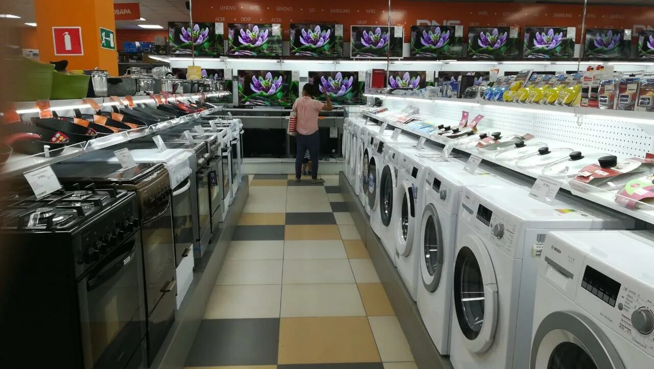 Днс гусь-хрустальный. Днс город мирный. Магазин днс в якутске. Магазин ресурс город удачный. Днс морозовск.