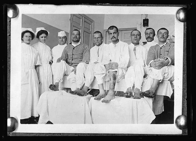 Госпиталь красного Креста в Аддис-Абебе. Эгершельд- японский госпиталь в 1918 году. Красный крест Киев 1918. Госпиталь красного Креста 1899.