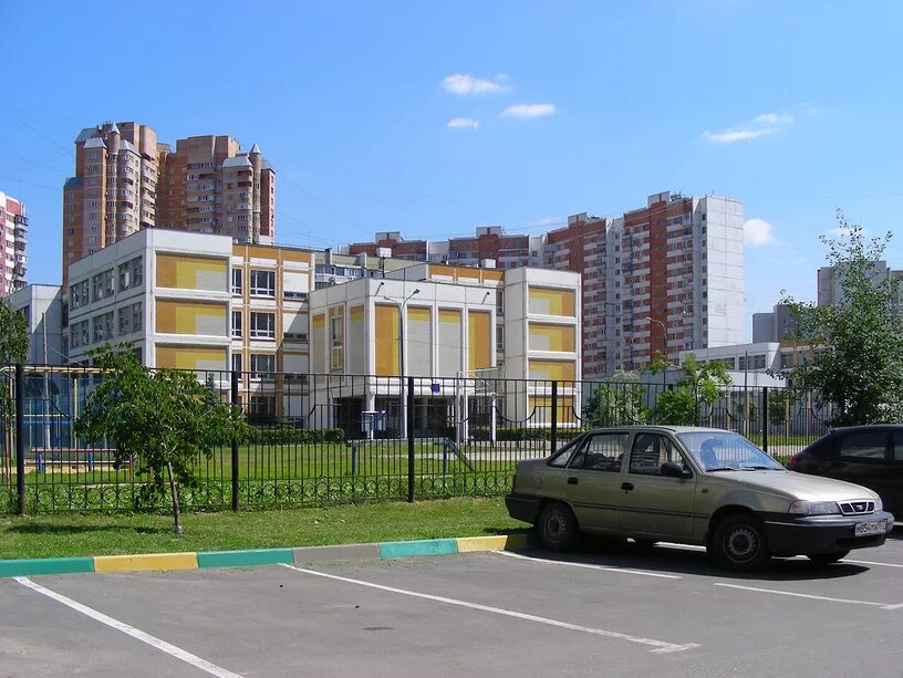 солнечная ул школы