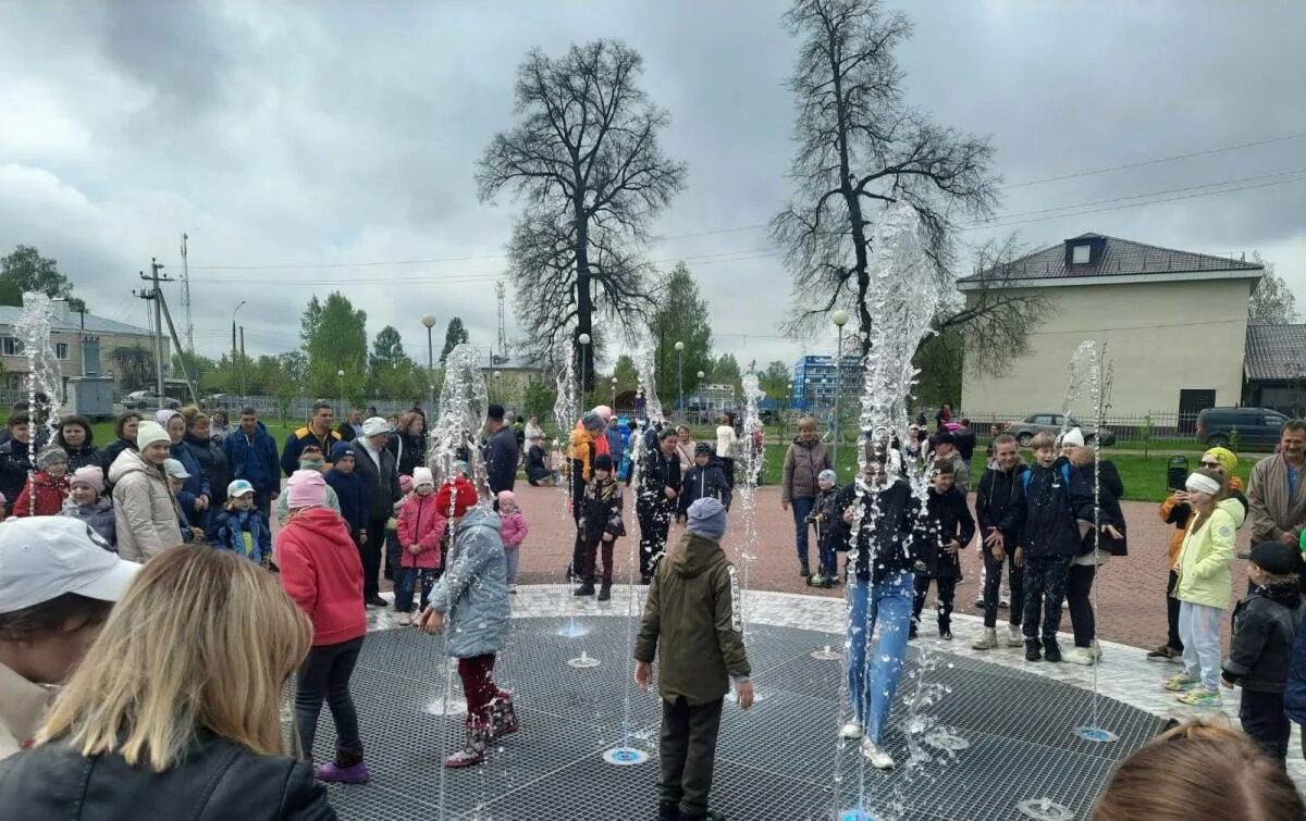 Новости первомайска нижегородской. Парк Майский Первомайск Нижегородской. Благоустройство городской среды. Пешеходный фонтан. Первомайск Нижегородская область фото.