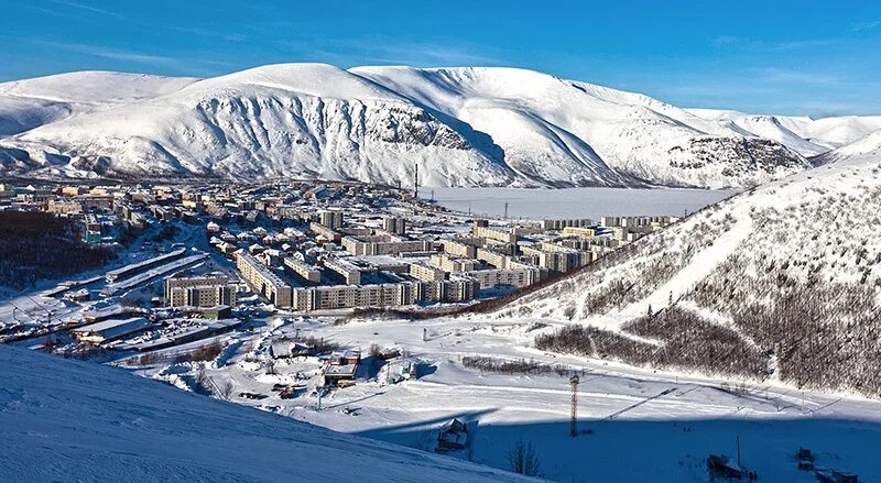 Город кировск расположенный в центре огэ