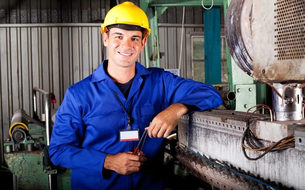 найти работу инженеру механику. найти работу инженеру механику. инженер на заводе. механик на заводе. найти работу инженеру механику.