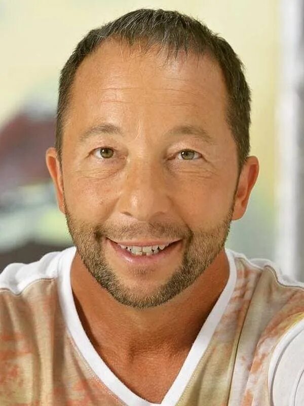 DJ Bobo. DJ Bobo биография. DJ Bobo сейчас. DJ Bobo рост. Бобо лицо