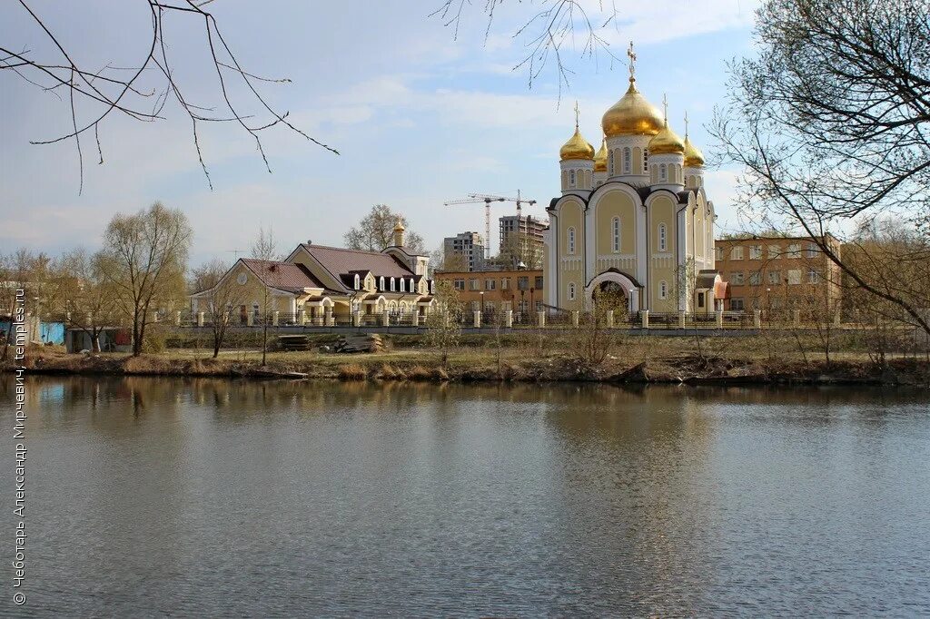 Храм святителя Спиридона Тримифунтского в Нагатинском Затоне. Храм Нагатинский Затон храм Спиридона. Храм Спиридона Тримифунтского приход в Нагатинском Затоне. Храм спиридона тримифунтского приход