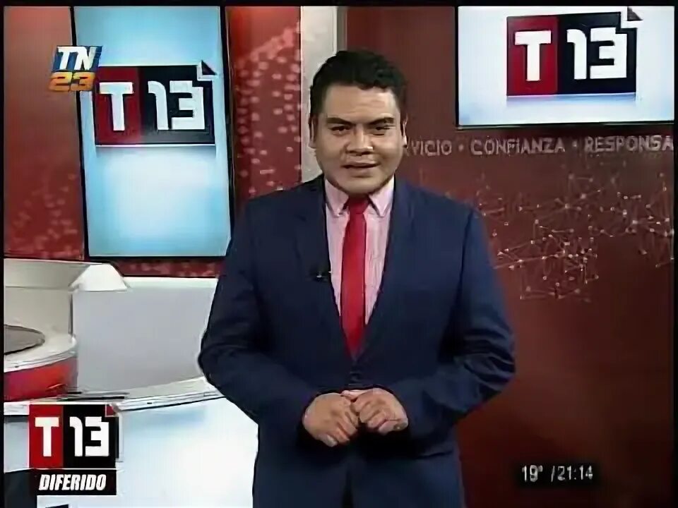 R t noticias. R t noticias. Журналистка 1+1. R t noticias. Логотип канала rt.