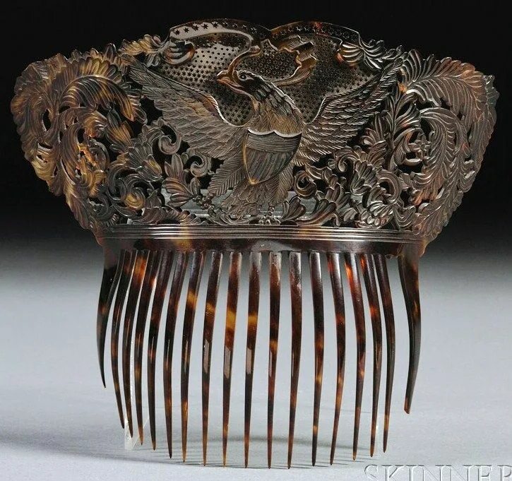 Comb; American, Tortoiseshell, Pierced Carved Eagle & Shield Crest, 10 inch. Hai