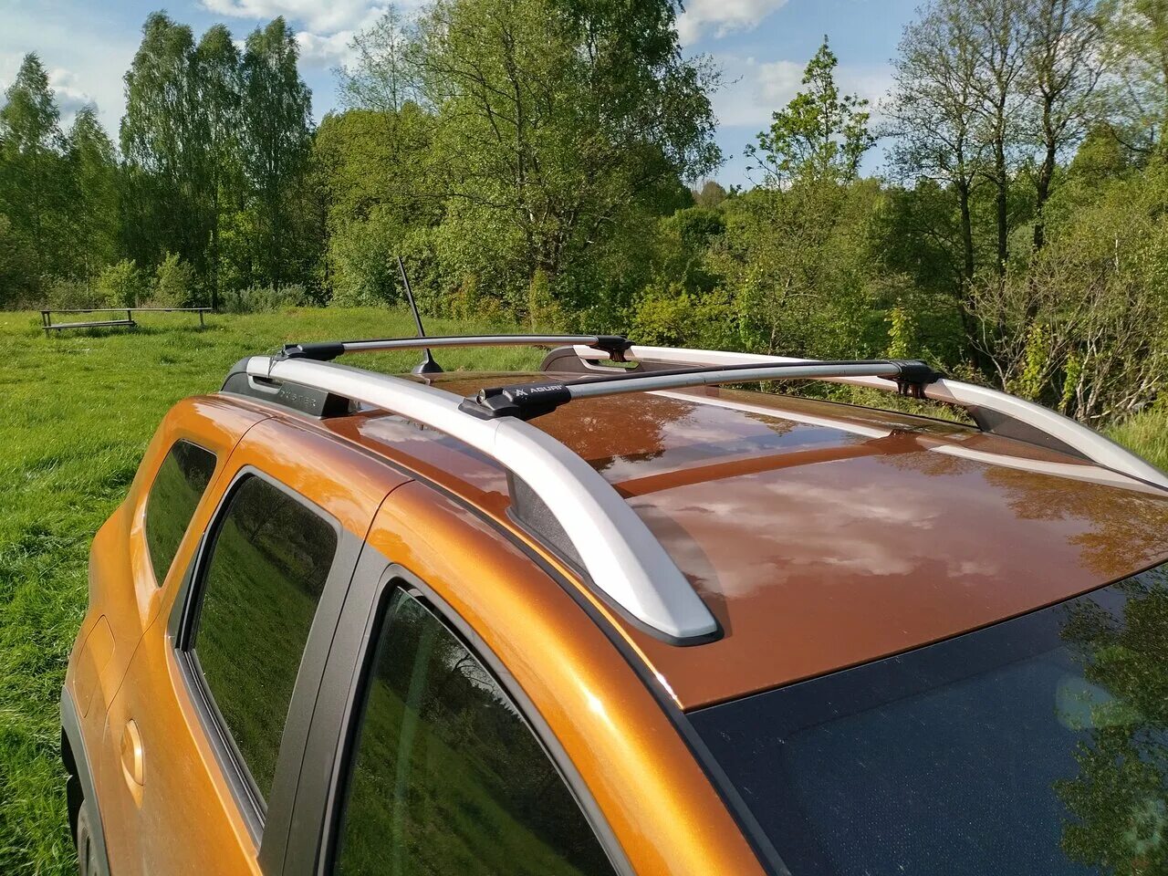 Автобокс евродеталь магнум 390. Рейлинги рено дастер. Renault duster 2 багажник. Багажник дастер 2014. Крыша дастера.