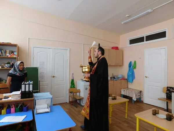 освящение помещения.