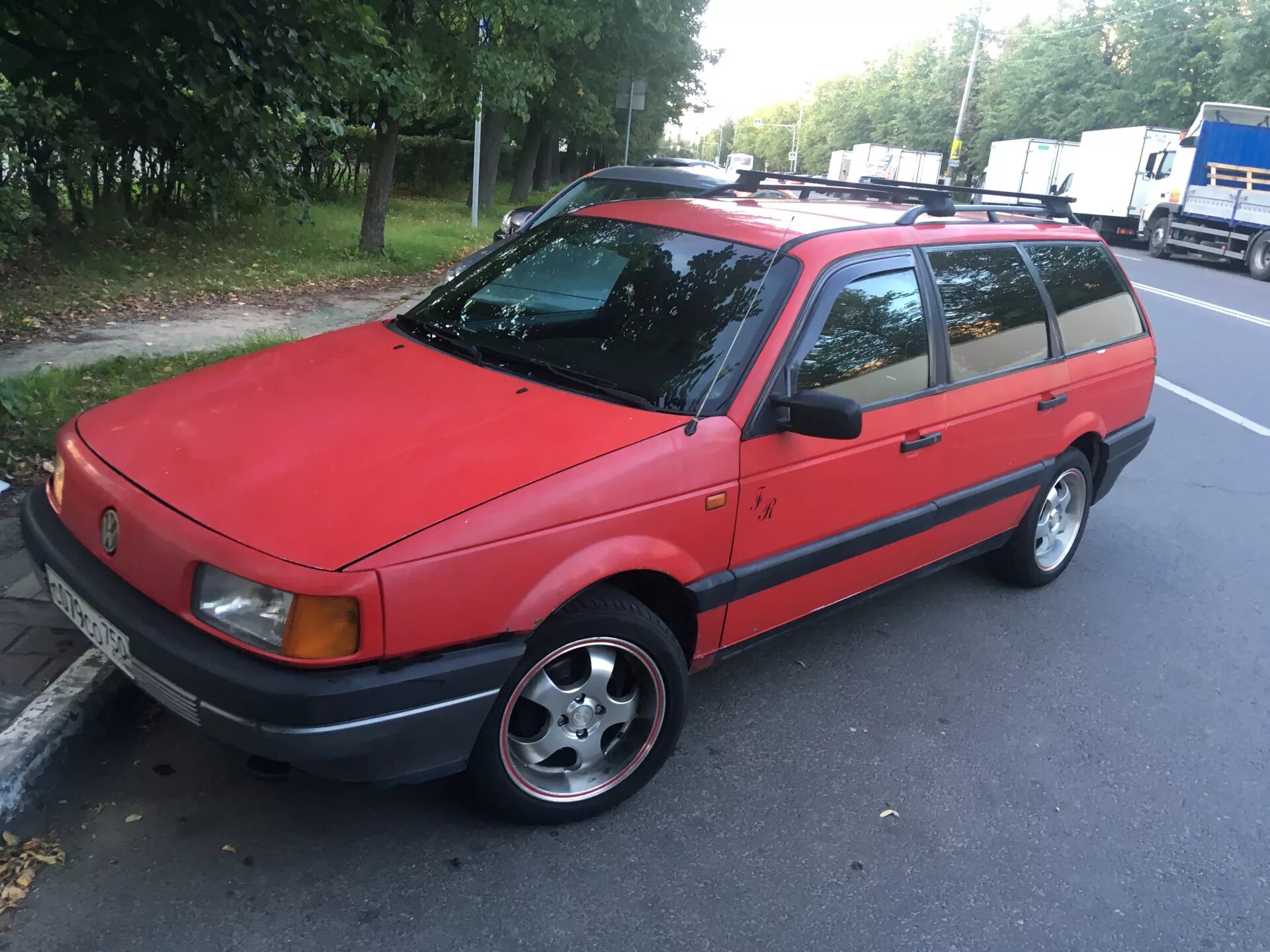 Volkswagen Passat 1989 года. Volkswagen Passat variant 1989. Фольксваген Пассат 1989г. Volkswagen Passat, 1989 универсал серый.