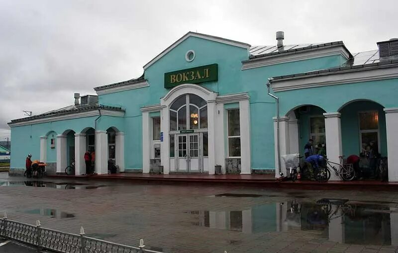 Вокзал Междуреченск, железнодорожный вокзал, площадь Ларисы Пичугиной, 1, микрор